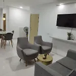 Apartamento con ubicación estratégica