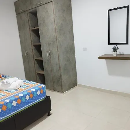 Con Ubicacion Estrategica Apartamento *