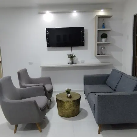 Apartamento Con Ubicacion Estrategica
