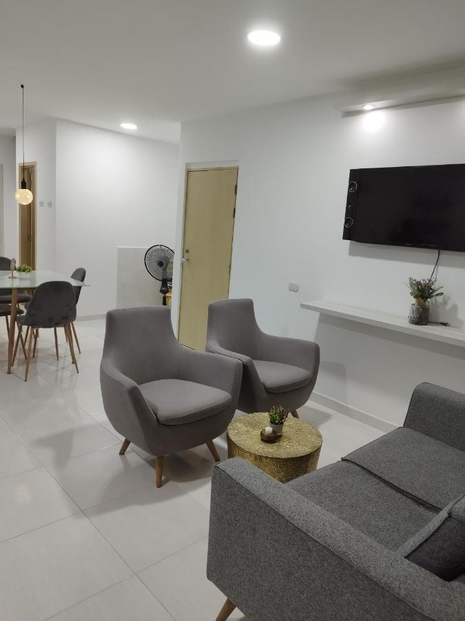 Apartamento Con Ubicacion Estrategica